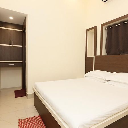 Finestays Shanti Priya Kolkata Bagian luar foto