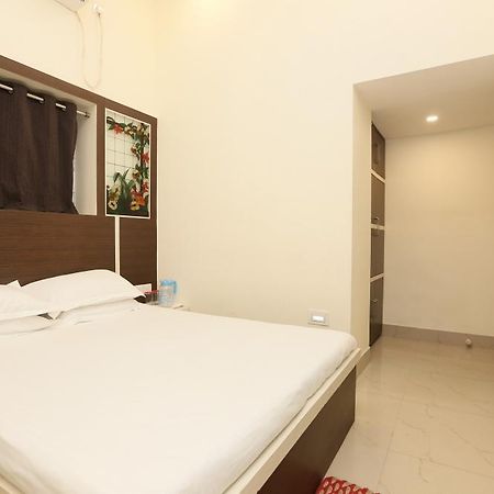 Finestays Shanti Priya Kolkata Bagian luar foto